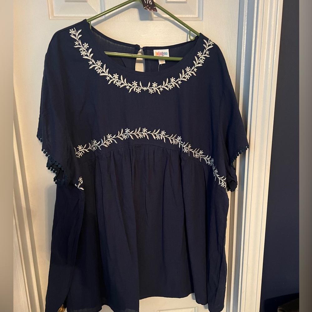 NWT Lularoe Paisley top